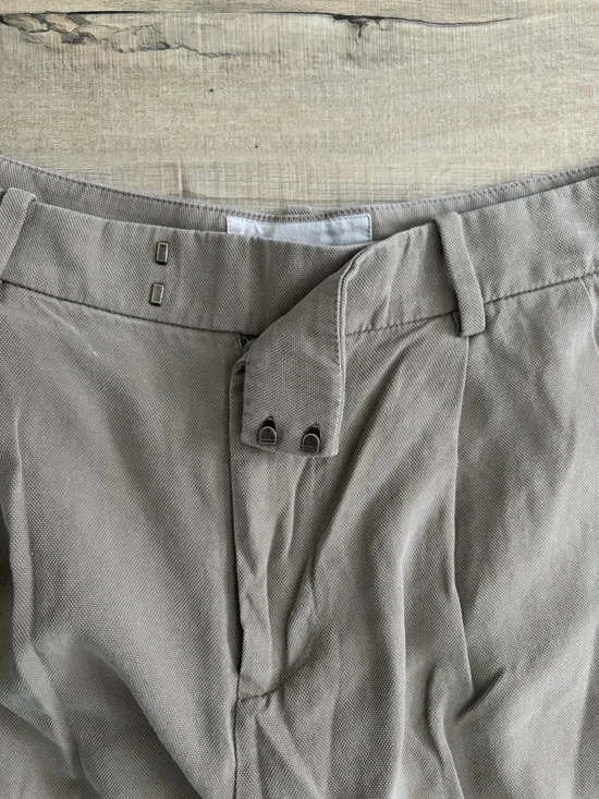 Everlane The Put Together Lyocell Pleated Front Tapered Leg Cuffed Hem Trousers - Picture 7 of 12